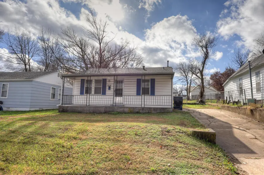 1014 Sycamore, Carthage, MO 64836 - Image #3