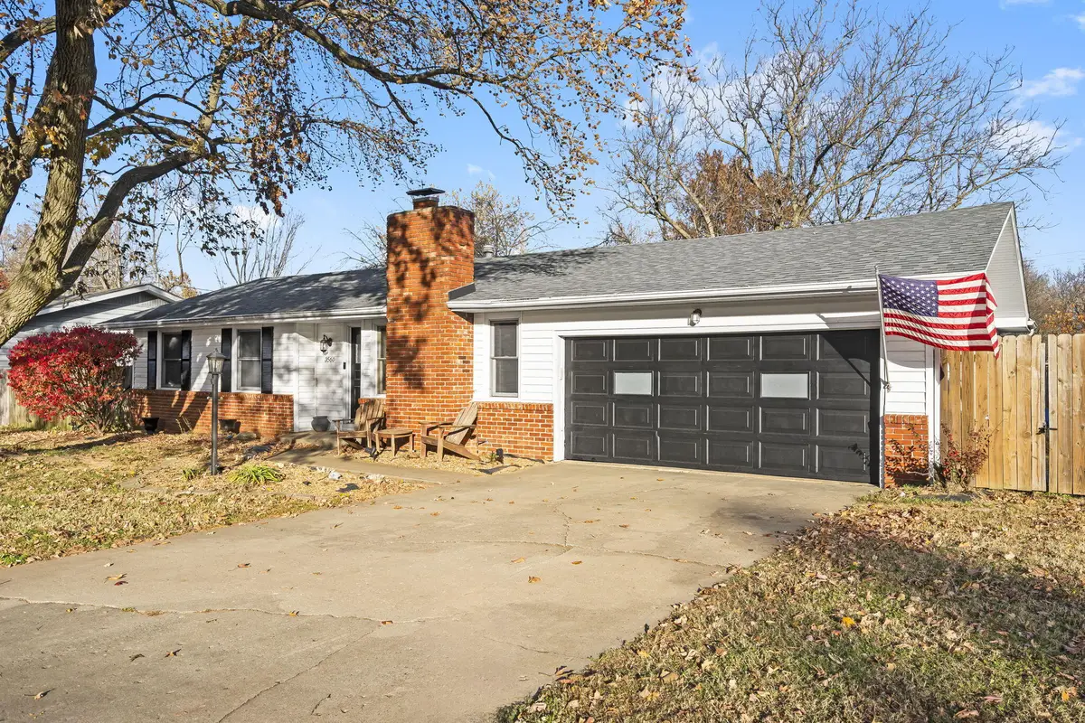 3560 S Westwood Avenue, Springfield, MO 65807 - Image #1