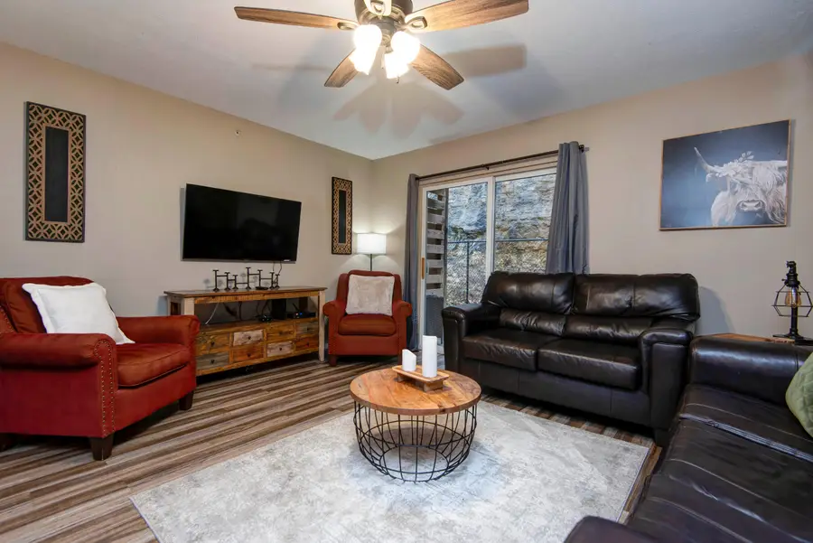 2957 Vineyards Parkway #31-2, Branson, MO 65616 - Image #2