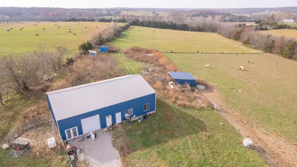 239 Ozark Loop, Conway, MO 65632