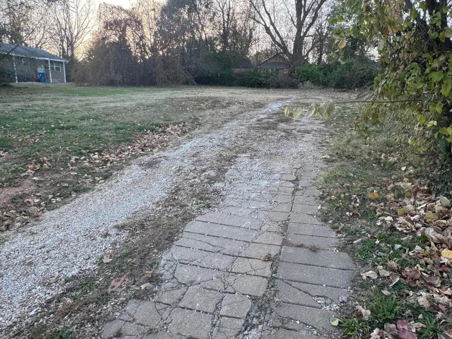 921 S Grant Avenue, Springfield, MO 65806 - Image #2