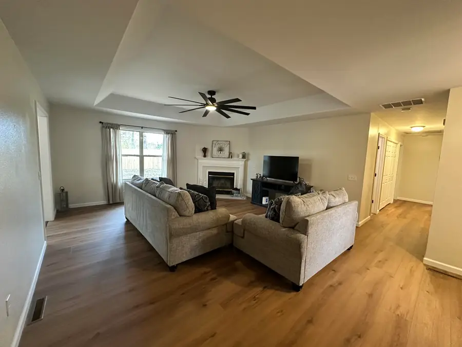 4607 S Falcon Court, Battlefield, MO 65619 - Image #3