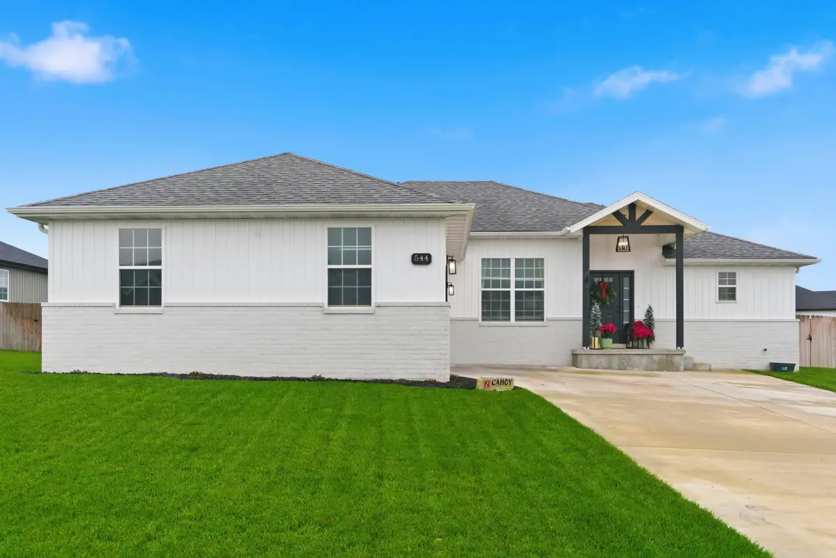 544 Fox Creek Road, Rogersville, MO 65742 - Image #1