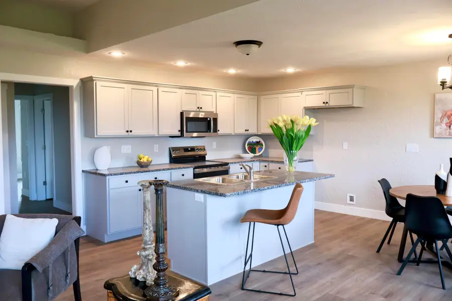 3741 W Freeman Street, Bolivar, MO 65613 - Image #3