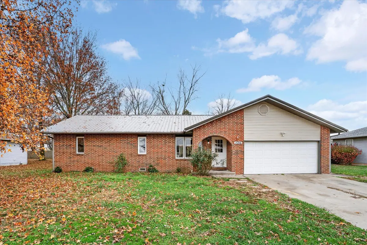 2216 W Austin, Bolivar, MO 65613 - Image #1