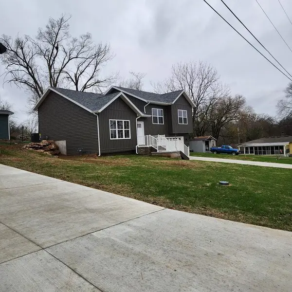 804 E Elm Street, Ozark, MO 65721