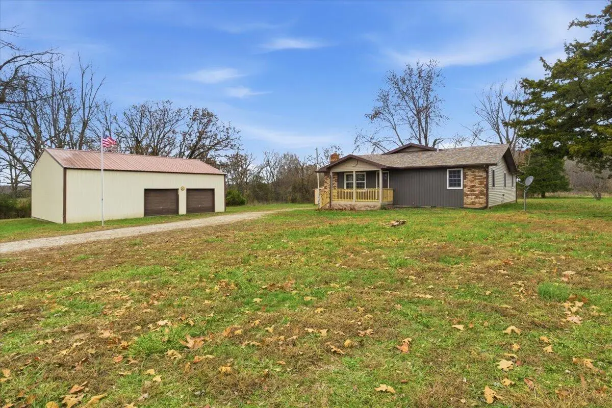 165 Raintree Road, Buffalo, MO 65622 - Image #1
