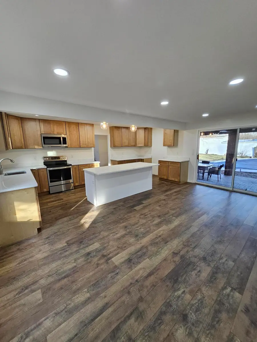 1011 3rd Street, Monett, MO 65708 - Image #3