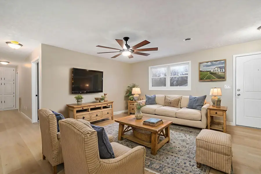 2304 Westwind Drive, Ozark, MO 65721 - Image #2