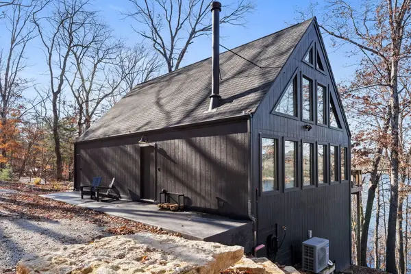 18530 W Eagle Rock Beach Drive, Eagle Rock, MO 65641