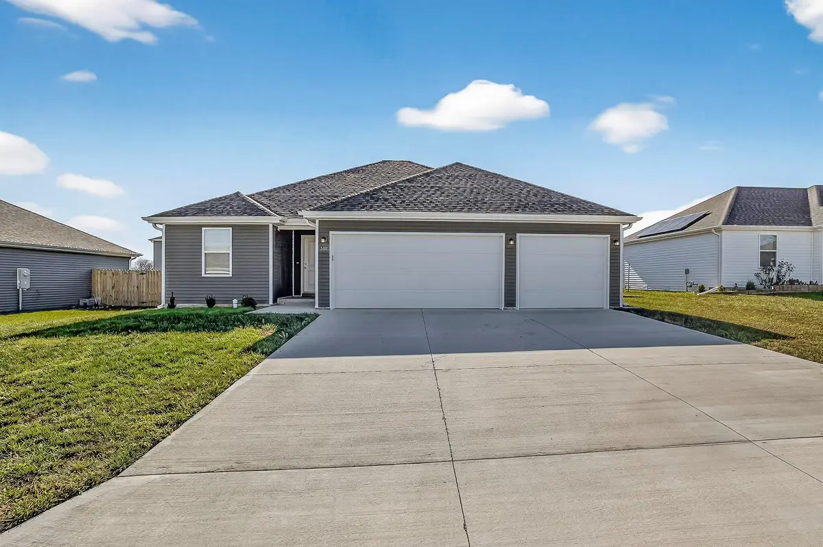 2462 E Beagle Street, Republic, MO 65738 - Image #1