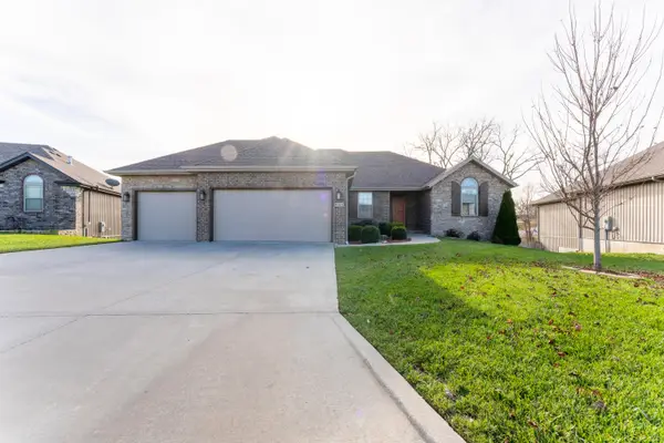 842 E Beechwood Road, Nixa, MO 65714