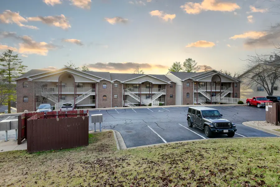 350 S Wildwood Drive #D9, Branson, MO 65616 - Image #3