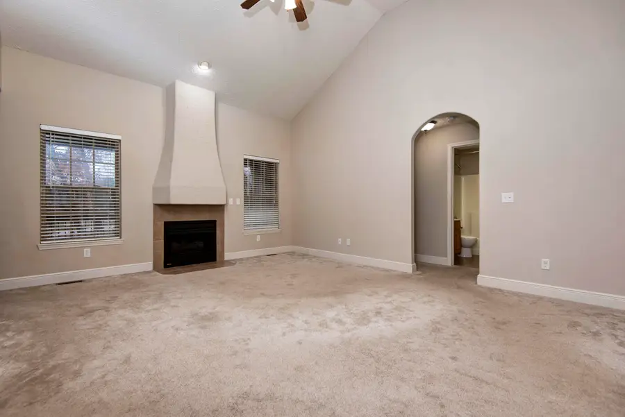 5798 S Meadowbrook Avenue, Springfield, MO 65810 - Image #2