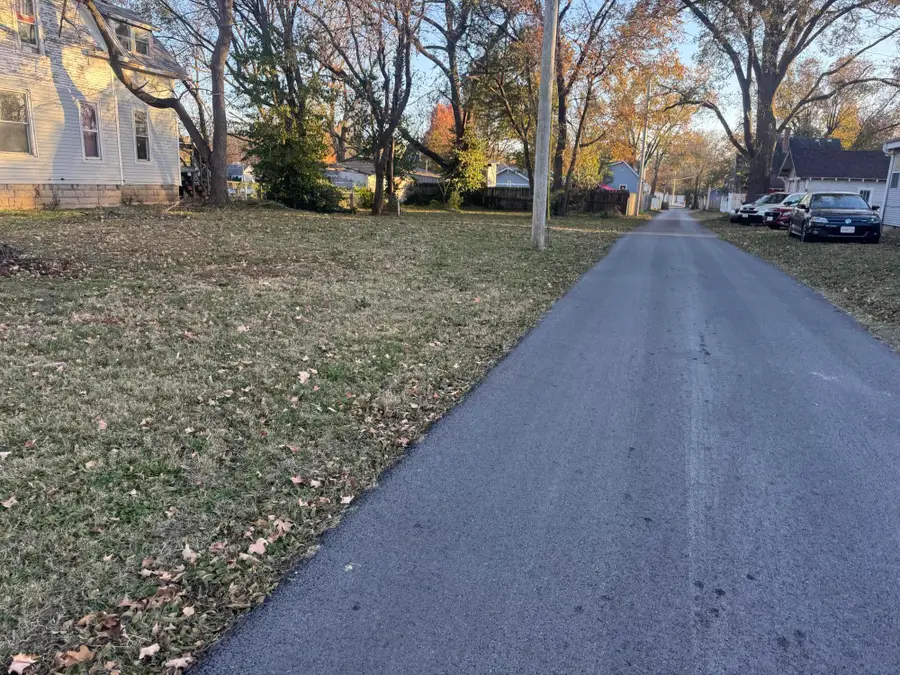 736 W Pershing Street, Springfield, MO 65806 - Image #3