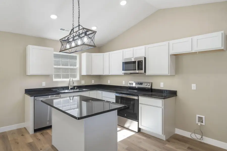 2783 Maple Street, Hollister, MO 65672 - Image #2