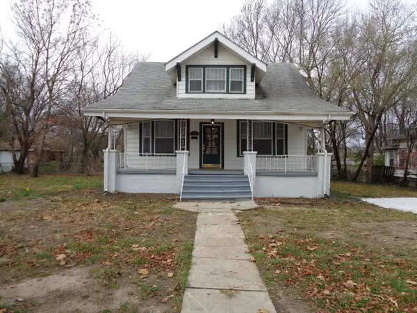 2043 N Franklin Avenue, Springfield, MO 65803