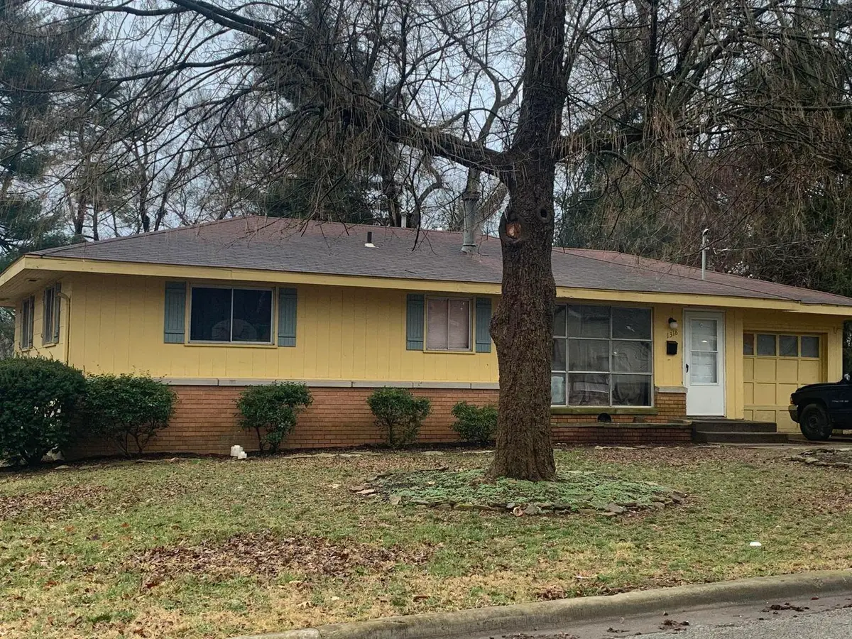 1318 S Newton Avenue, Springfield, MO 65807 - Image #1