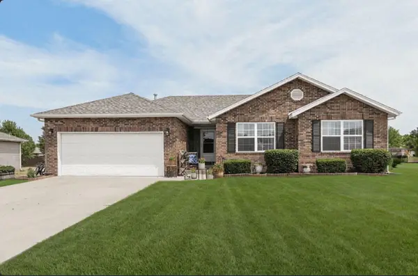 503 Cedar Lane, Willard, MO 65781