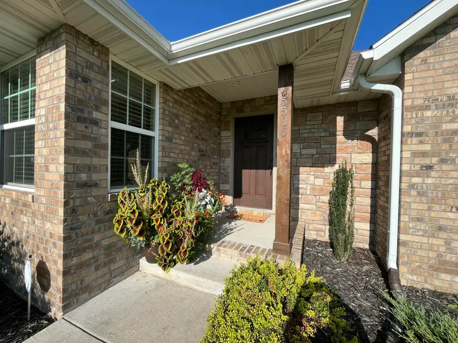 5506 N Seacrest Drive, Ozark, MO 65721 - Image #2