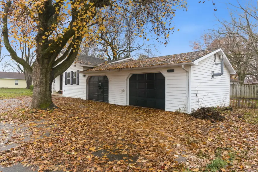 211 N Rechow Avenue, Bolivar, MO 65613 - Image #2