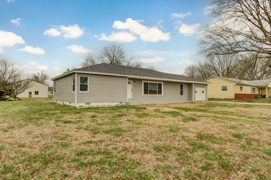 304 W 2nd Street, Miller, MO 65707 - Image #2