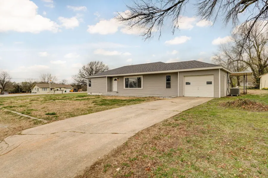 304 W 2nd Street, Miller, MO 65707 - Image #3
