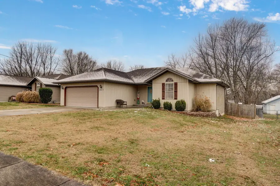 3611 S Linden Avenue, Springfield, MO 65804 - Image #2