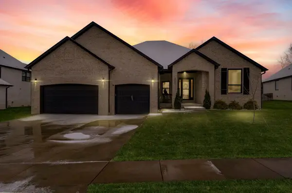 2053 N Riva Ridge Court, Springfield, MO 65802