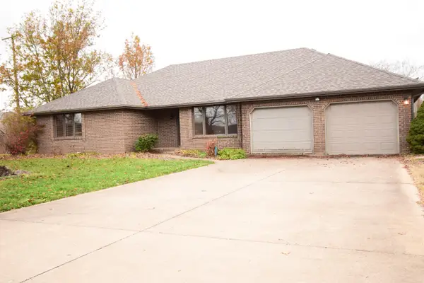 103 N 37th Street, Nixa, MO 65714