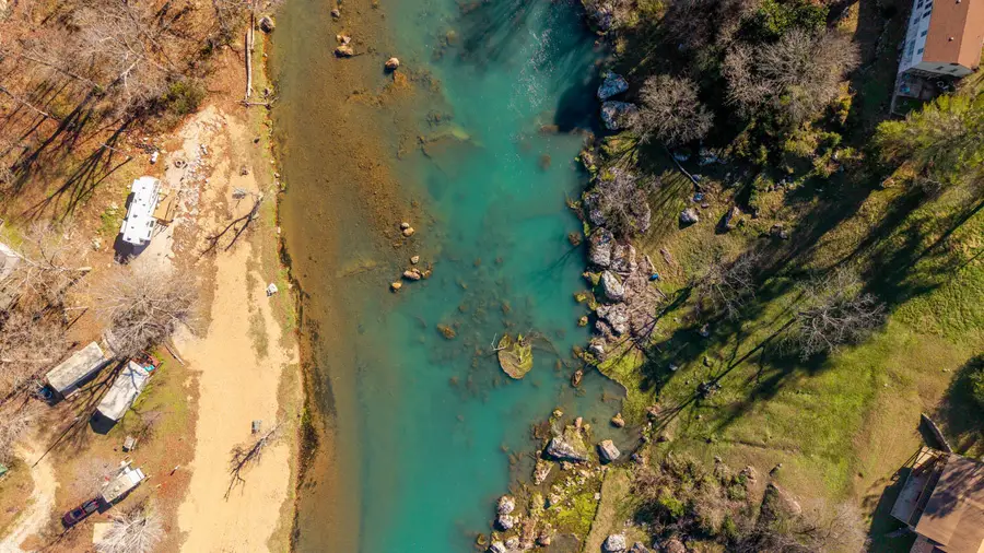 000 Riverview Drive, Mammoth Spring, AR 72554 - Image #3