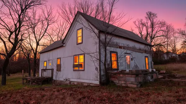 210 N Oak Street, Salem, AR 72576