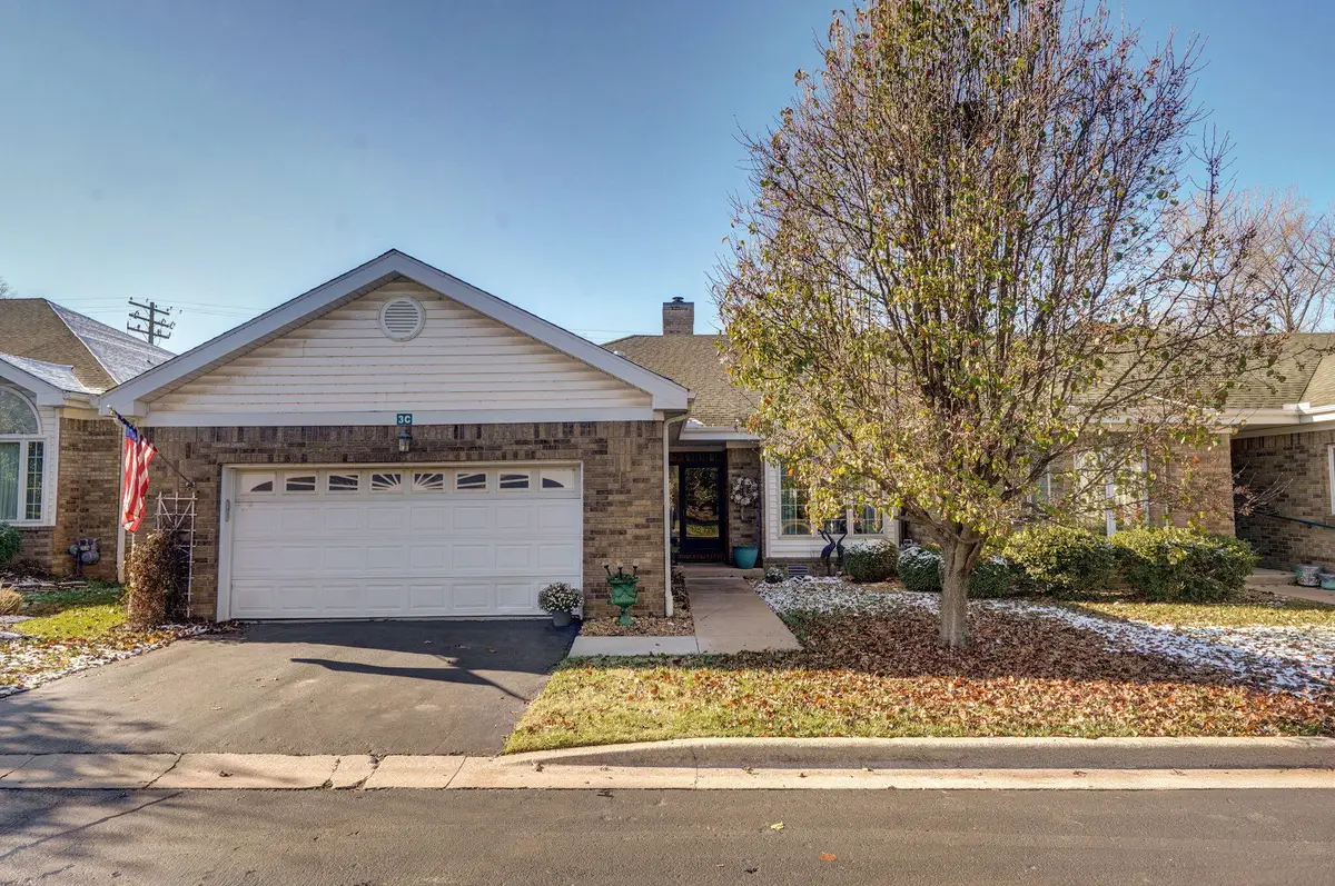 1717 W Elfindale Street #3c, Springfield, MO 65807 - Image #1