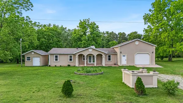 875 State Route T, West Plains, MO 65775