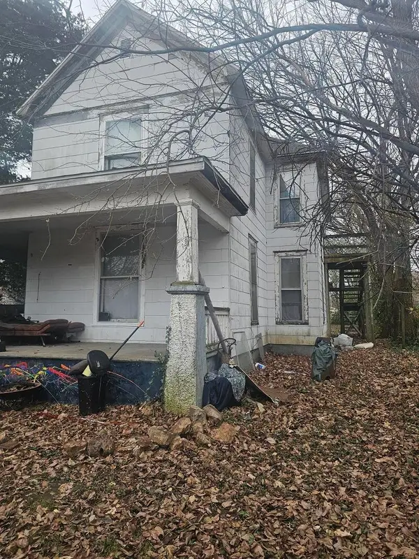 1414 E Elm Street, Springfield, MO 65802