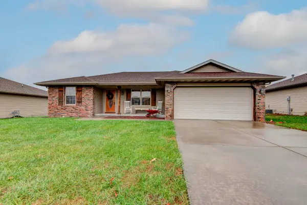 205 Ashton Avenue, Clever, MO 65631