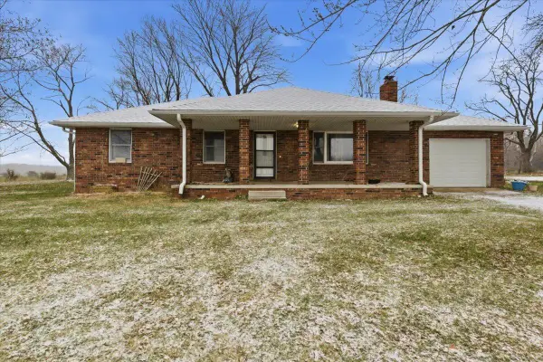 18027 State Highway F, Preston, MO 65732