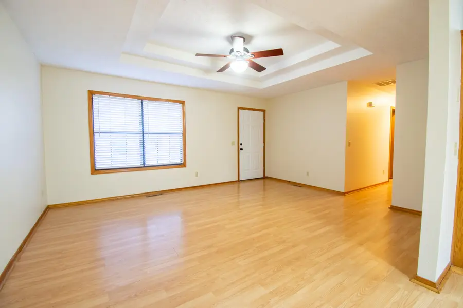 616 E Southeast Hills Court, Nixa, MO 65714 - Image #3