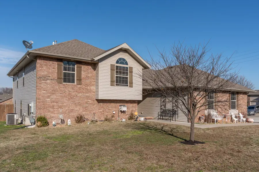 1905 W Springdale Street, Springfield, MO 65803 - Image #3