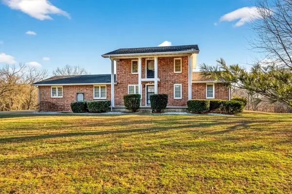 8360 Pridemore Road, Mountain Grove, MO 65711