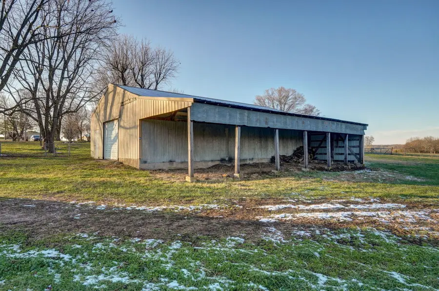 1562 N Maple Street, Buffalo, MO 65622 - Image #3