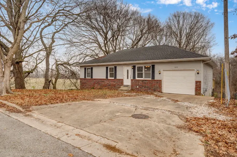 1603 W Daniels Street, Ozark, MO 65721 - Image #2
