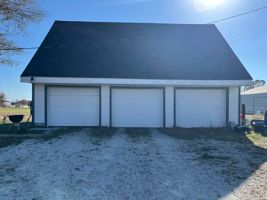 2258 E Buffalo Street, Bolivar, MO 65613 - Image #2