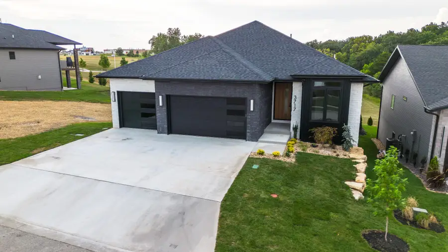 3717 E Woodhue Street, Springfield, MO 65802 - Image #2