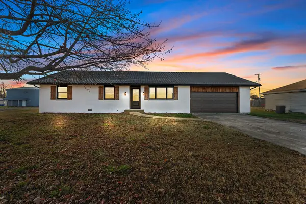 714 E Buffalo Street, Bolivar, MO 65613