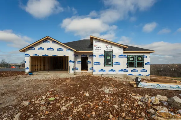 1001 W Jay Street, Ozark, MO 65721