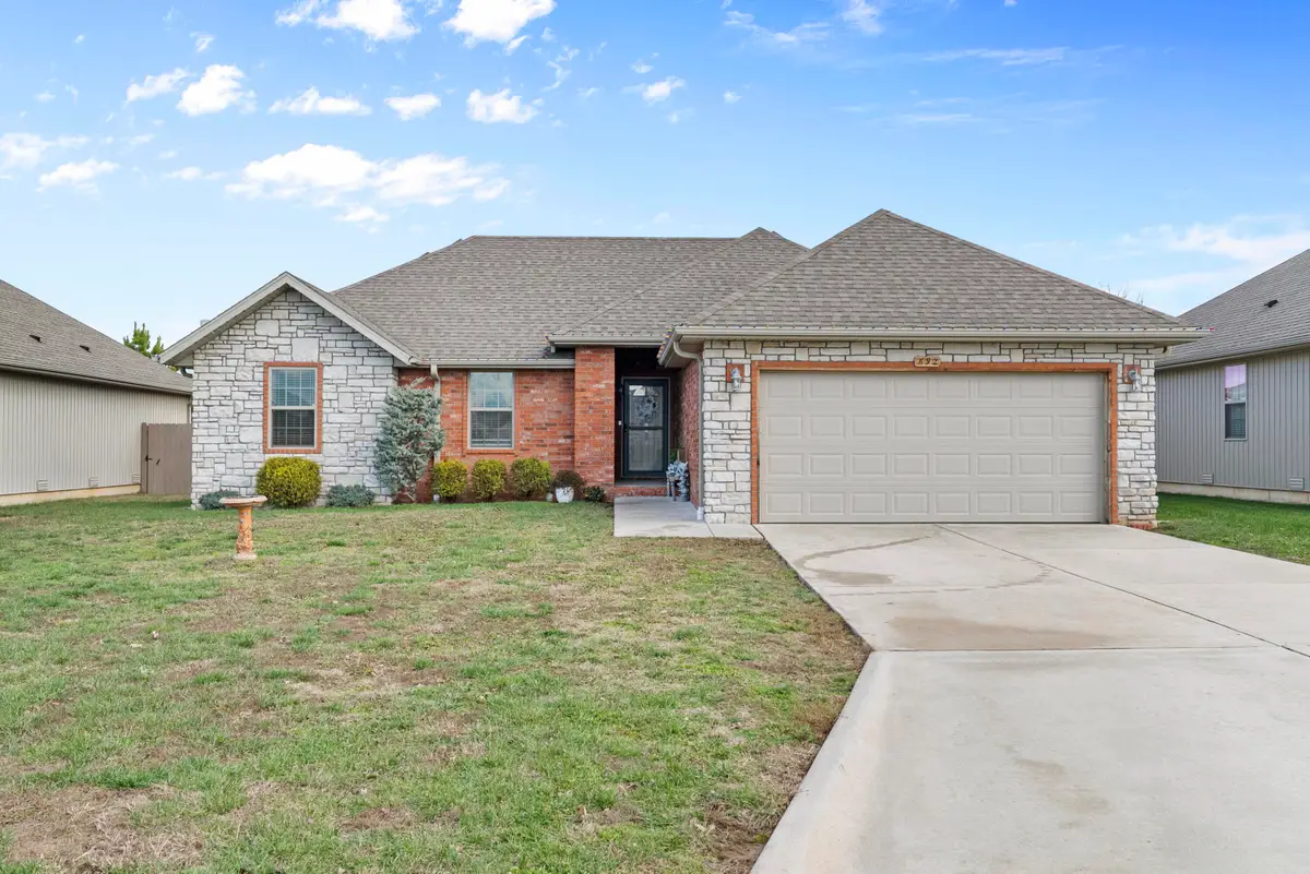 692 N Rockingham Avenue, Nixa, MO 65714 - Image #1