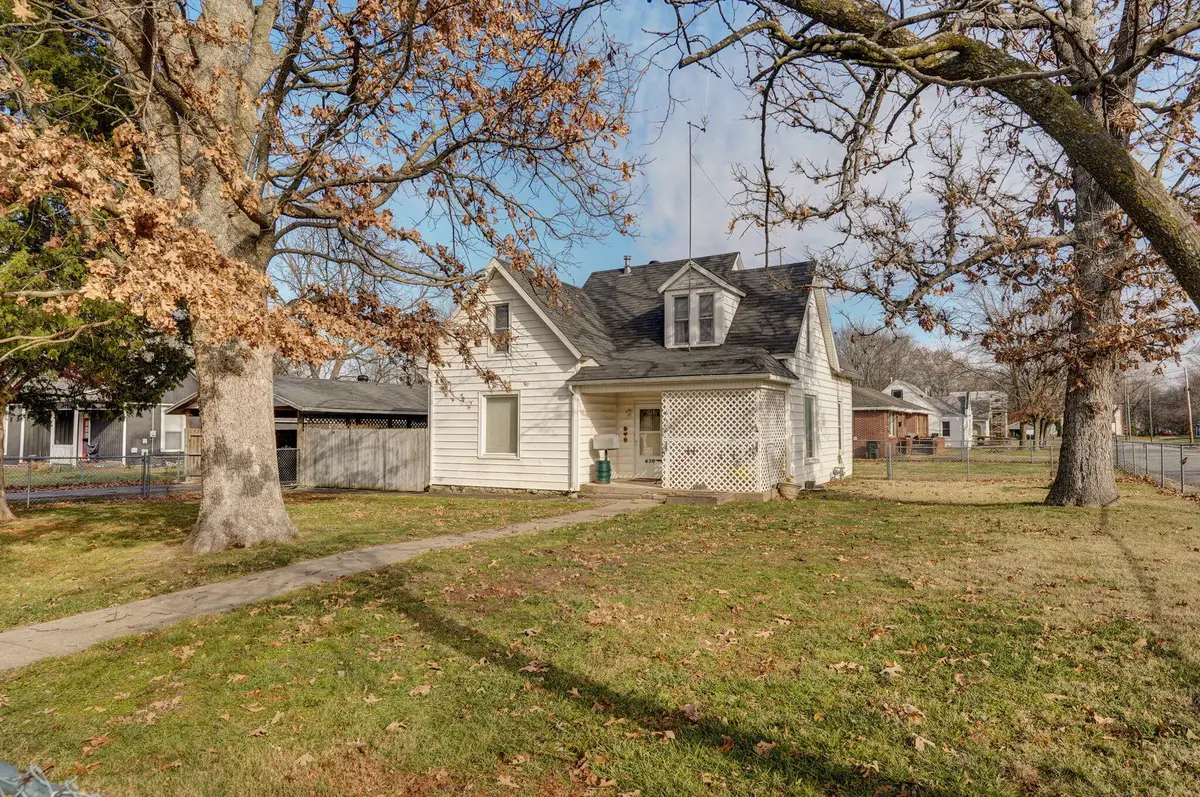 630 S Vine Street, Mount Vernon, MO 65712 - Image #1