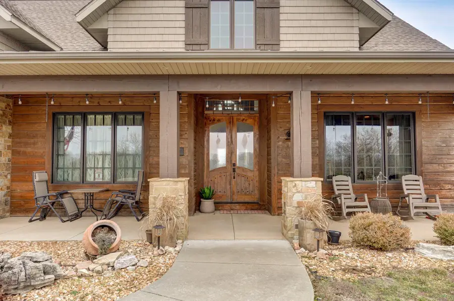 825 Legacy Farms Road, Saddlebrooke, MO 65630 - Image #3
