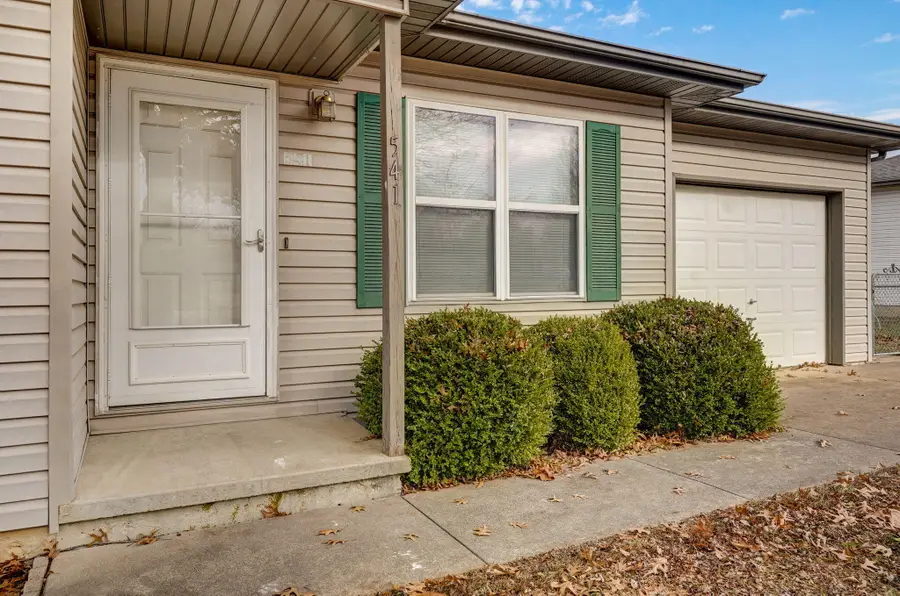 541 N Travis Street, Marshfield, MO 65706 - Image #3